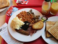 Обычный завтрак, обед и ужин англичан